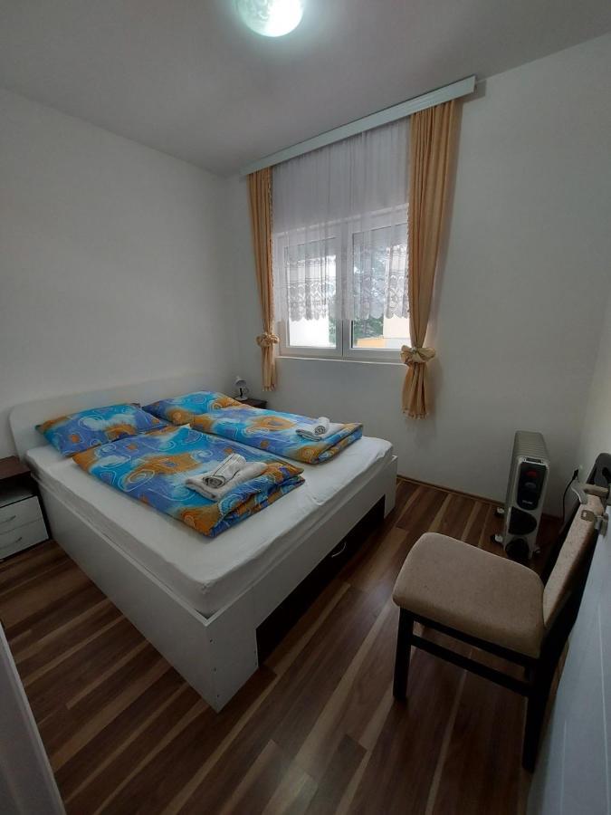 Adam' S Apartment 3 Kladovo Kültér fotó